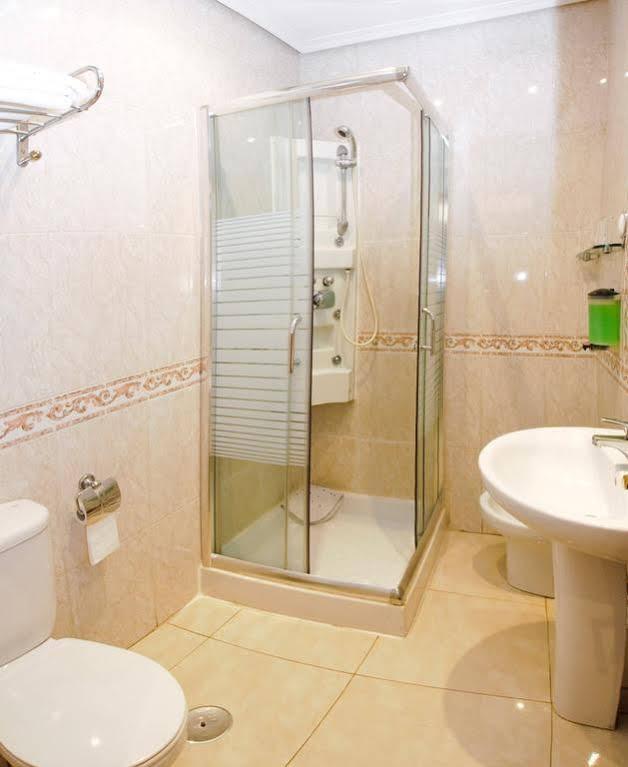Toledo Plaza Hotel Kültér fotó