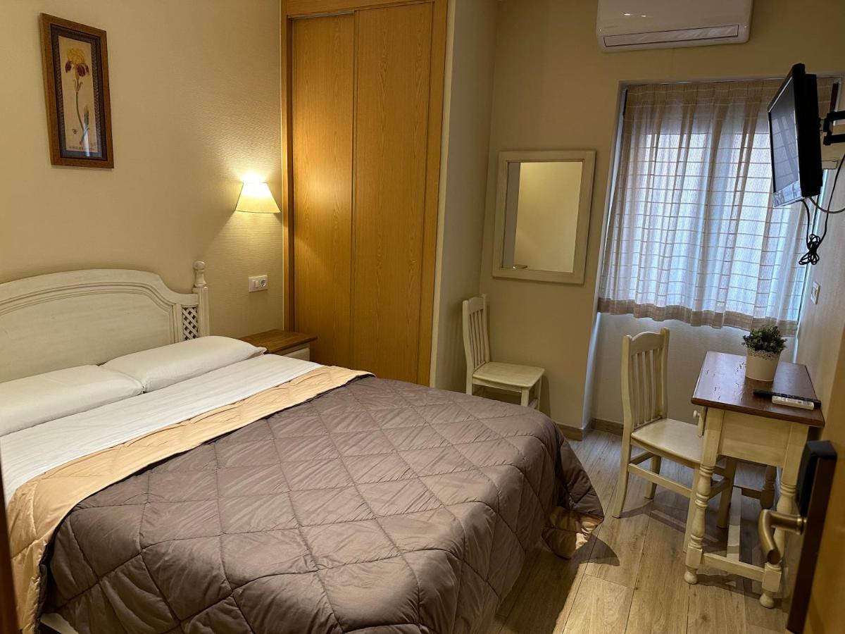 Toledo Plaza Hotel Kültér fotó
