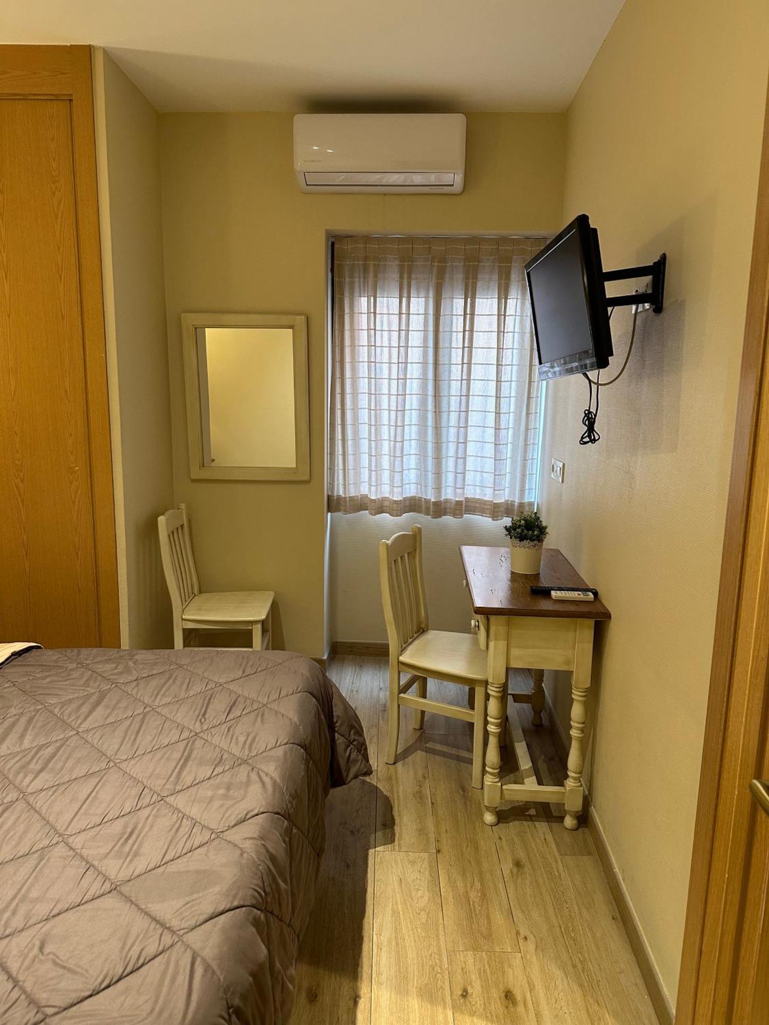 Toledo Plaza Hotel Kültér fotó