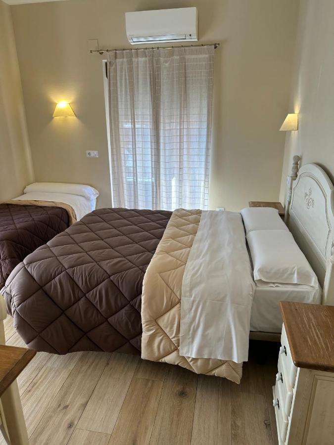 Toledo Plaza Hotel Kültér fotó