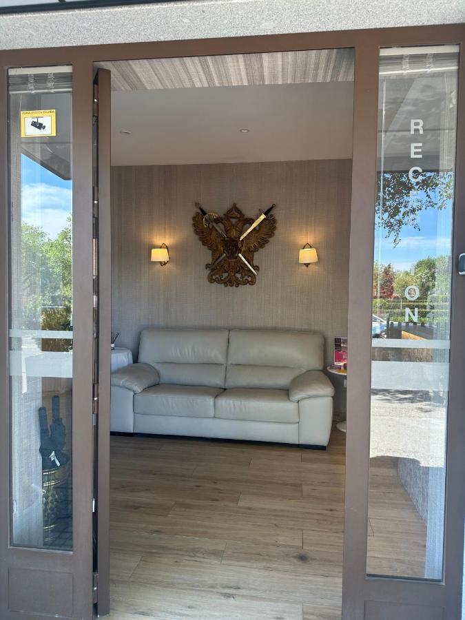 Toledo Plaza Hotel Kültér fotó