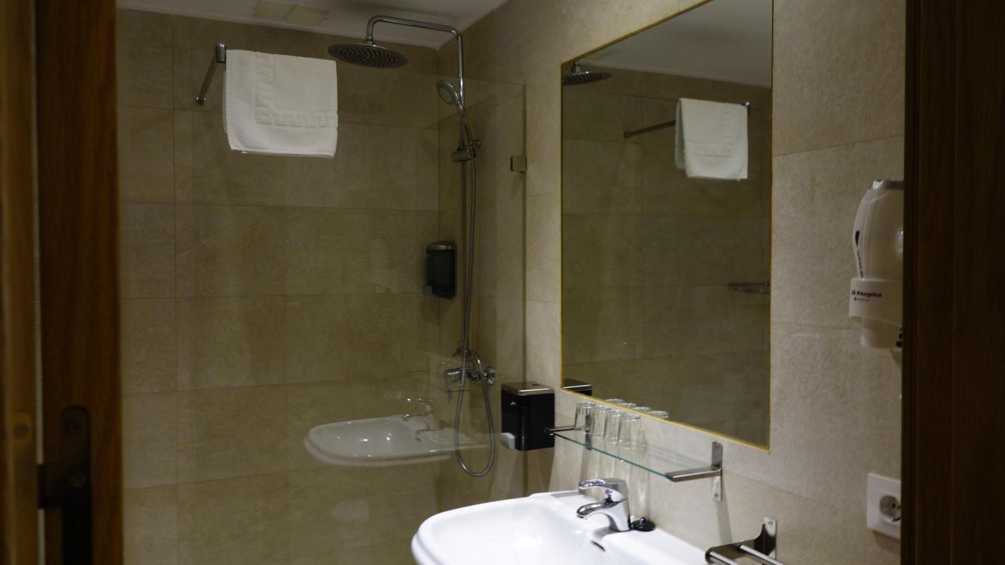 Toledo Plaza Hotel Kültér fotó