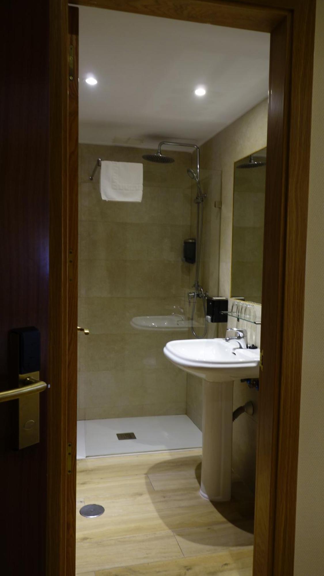Toledo Plaza Hotel Kültér fotó
