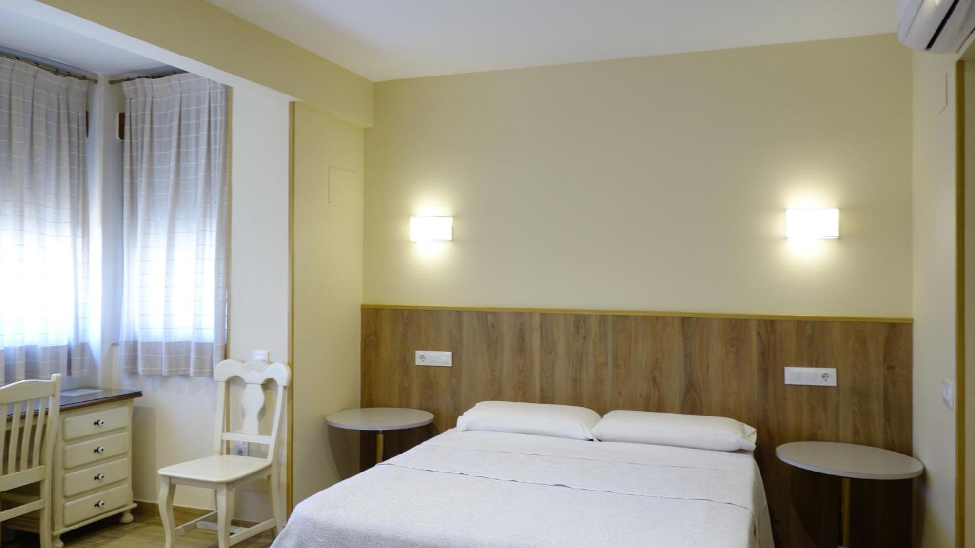 Toledo Plaza Hotel Kültér fotó